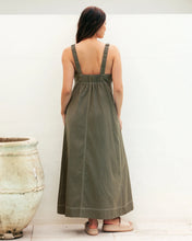 Load image into Gallery viewer, Contrast Stitch Maxi Dress | Khaki
