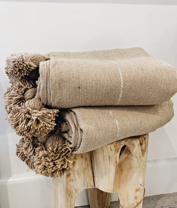 100% cotton Moroccan Throw with Pom Poms
