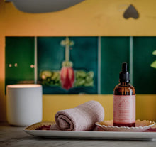 Load image into Gallery viewer, Bath &amp; Body Oil | Sweet Orange &amp; Mandarin
