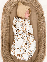 Load image into Gallery viewer, D&#39;Anjou Pear Swaddle
